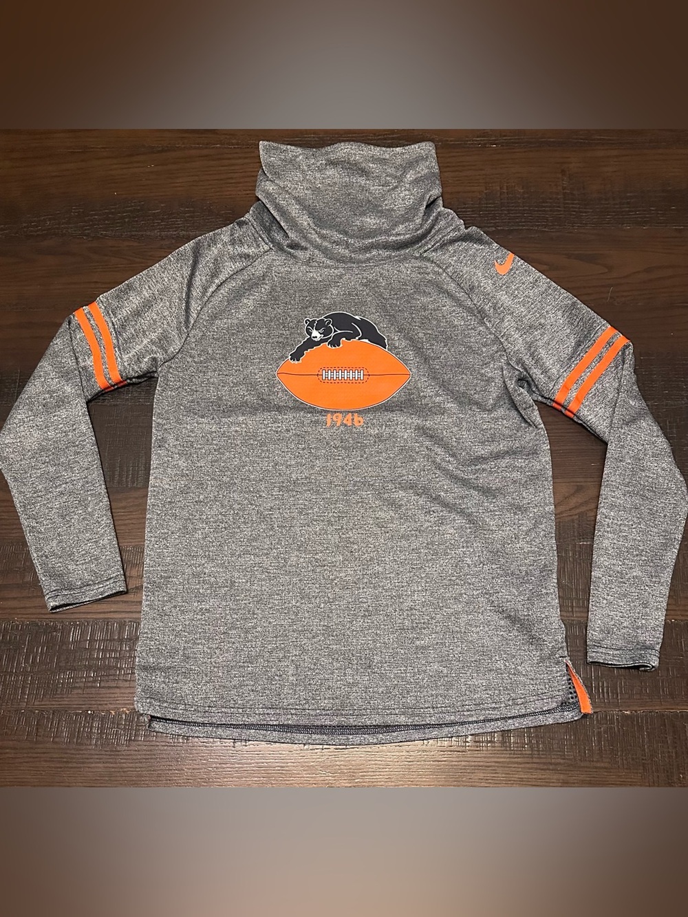 Nike Women’s Dri Fit Chicago Bears Sweatshirt Pullover Sweater Size Small